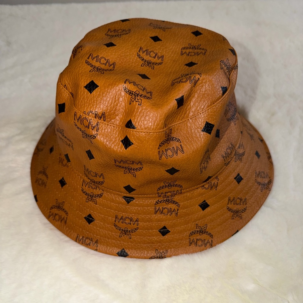 Authentic Unisex MCM Visetos Logo Print Bucket Hat - Cognac